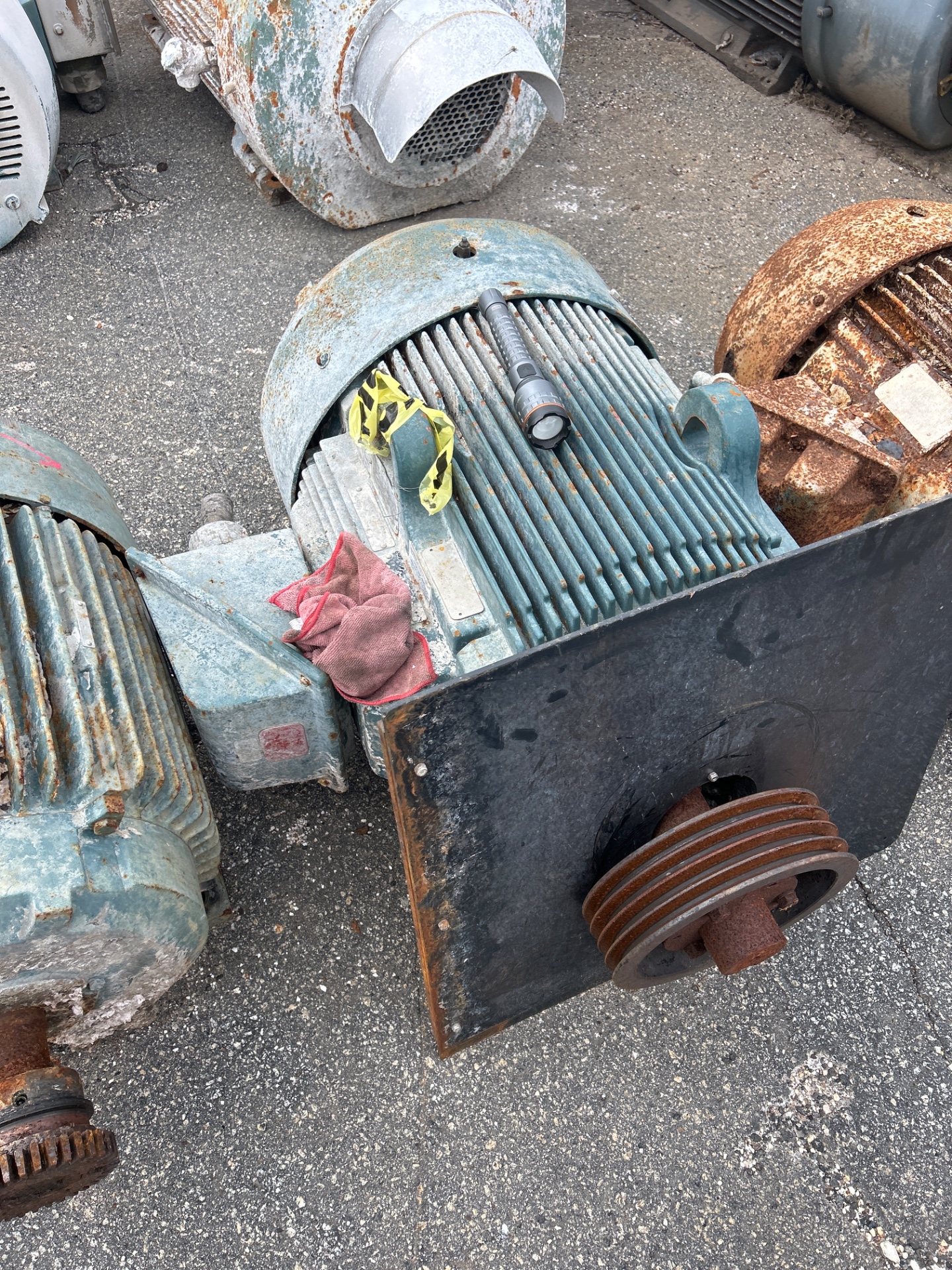 6hk6w6ovkm inventory photo