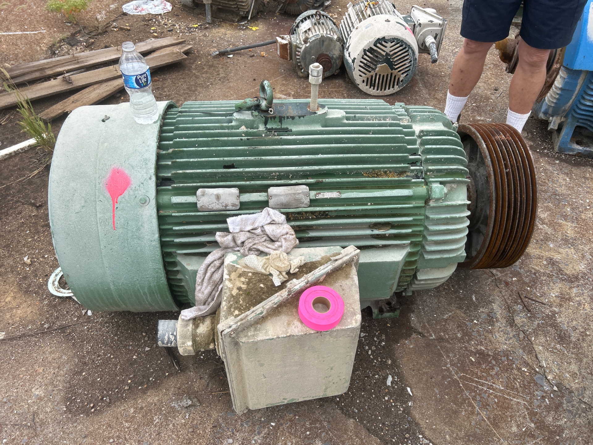 AC-Horizontal inventory photo